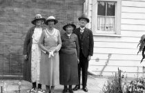 Mr & Mrs Moffatt with daughters