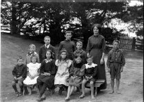 Wharehine schoolchildren