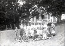 Chidren at Wharehine school