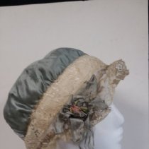 Lace Bonnet