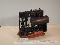 MODEL WORKING STEAM ENGINE TRIPLE EXPANSION