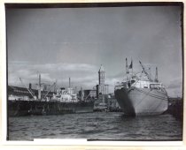 SMith Tower and ships (SS Seattle)