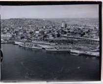 Troopships at Bell Street Wharf