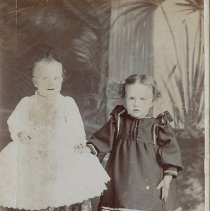 Walter & Delpha Lents  (1900)