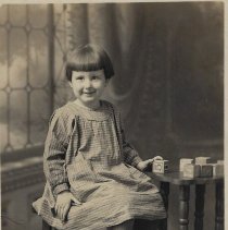 Pearl Alice (Miller) Tolson (ca. 1920-1930)