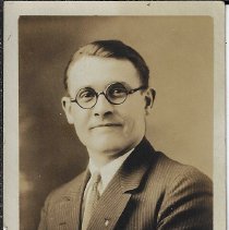 Floyd Bennington (ca. 1928-1929)
