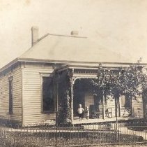 Grannan home on W. Van Trees Street in Washington (ca. 1890-1910)
