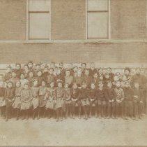 Ella (Reister) Biddinger's 7th grade class at Walnut Street School (ca. 190