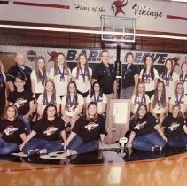 2018 Barr-Reeve Volleyball team with State championship trophy