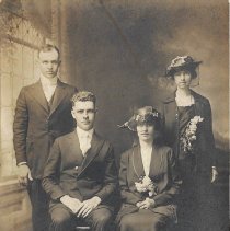 Joe & Delpha Nolan, Walter Lents & a woman (ca. 1915-1920)