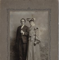 Bourgholtzer Studio photo of man & woman in Fleenor family (ca. 1890-1900)