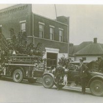 Fire engine in Washington (ca. 1930-1940)