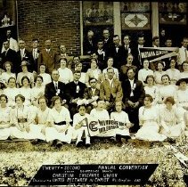 Congregation at United Brethren in Christ Church in Washington (1914)