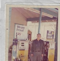 Herschel Joseph Arvin at his gas station in Alfordsville