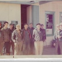 Herschel Joseph Arvin and others at the Alfordsville gas station