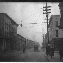 Main Street of Washington looking east (ca. 1923)