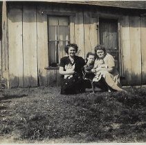 Pauline Gray, Barbara & Imogene Fitzgerald, Wilma Gillick & Fredia Cannon