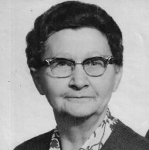Myrtle B. (Simmons) Holland (1902-1997)