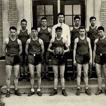 1930-1931 Plainville High School boys basketball team