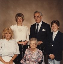 Jim and Margaret Pirkle family of Washington (1982)