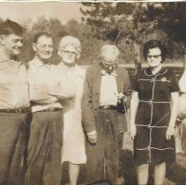 Raymond J. Leonard and family members (ca. 1976)