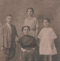 Jennie June (Elmore) Morris & her three children (ca. 1909)