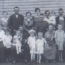 Family of Mr. & Mrs. Edward Harrison Tomey, Sr. (1916)