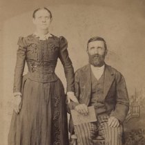 Fenwick Thomas (1838-1918) & Sarah (Chapman) Thomas (1844-1920)