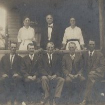 Barber & Moorhead family members (1915)