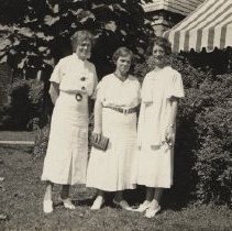 Ella Donahue, Dully Harrod & Lela Lee (ca. 1938-1940)