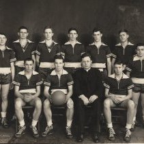 Washington Catholic High School basketball team (ca. 1940-1941)