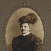 Doris Beck (1890-1977)