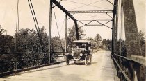 Model T Ford 1916-27 vintage on bridge