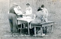 1917 image;Guide Lloyd LaPorte facing the camera