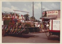 Mercer Parade- Anna May on the float