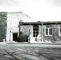 CHOCOLATE CO / CORP / FOODS  - WINDOWLESS OFFICE