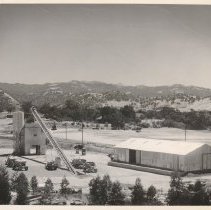 W.C. AGGREGATES - S. BROADWAY & RR TRACKS