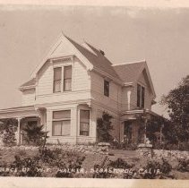 WC People, Walker, Towns Nearby