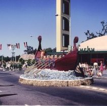 WC Businesses, Buildings, Walnut Festival, Street Views, Broadway Plaza, Lucky Market