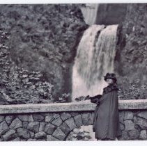 Johnson, Bessie, Multnomah Falls, Oregon