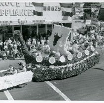 Walnut Festival, Street Views, Main Street