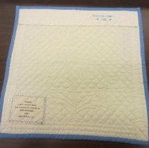 Marie Webster design wall hanging, Daisies