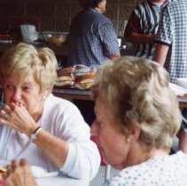 Women eating at Federation picnic