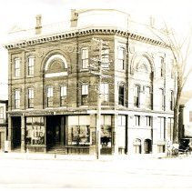 bank building Mass. Ave./Pleasant St.