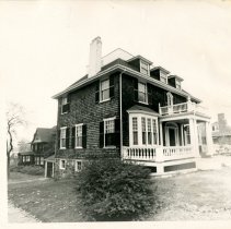 33 Gray Street (corner of Ravine)