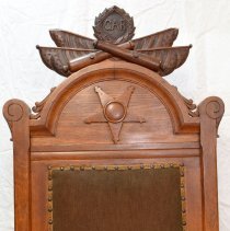 Detail - Decorations on top