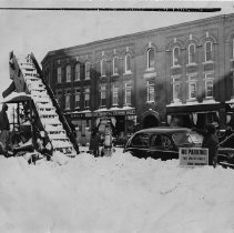 Snow scene on Elm Square