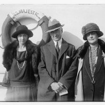 Bernard posed with Annie and Renee
