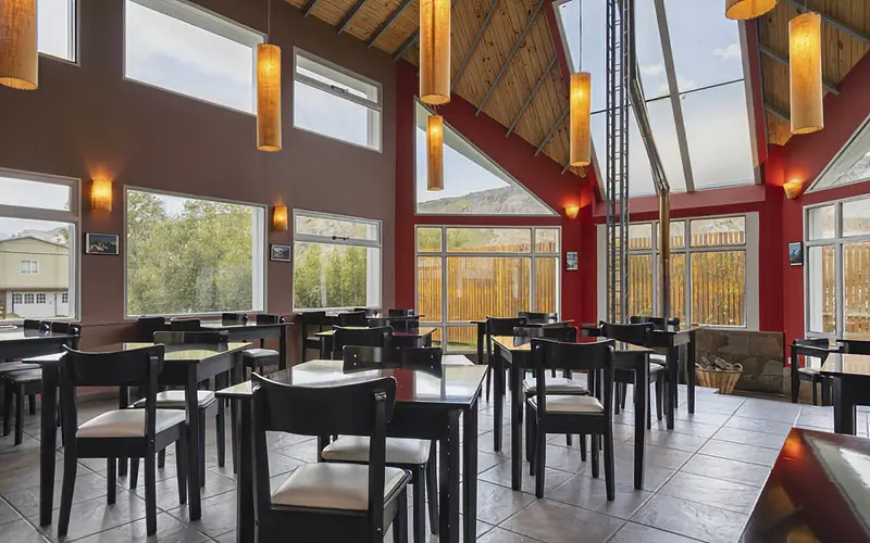 Breakfast room and restaurant of Hostería Pudu Lodge