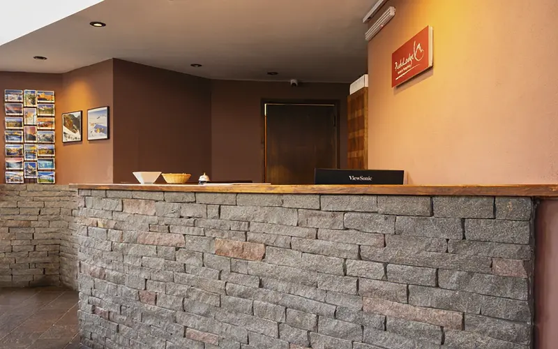 Pudu Lodge front desk